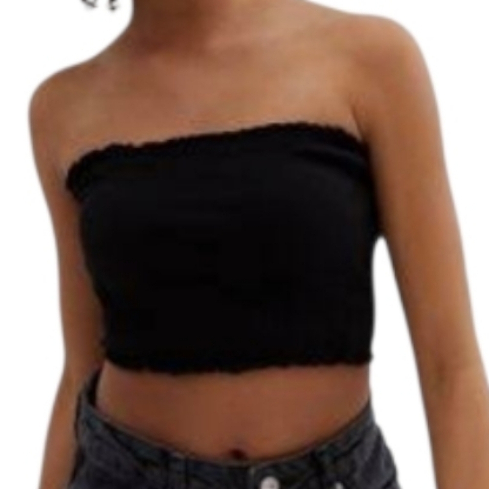 Forever 21 | Women's Classic Basic Black Ruffle Trim Bandeau Top (Size Medium)